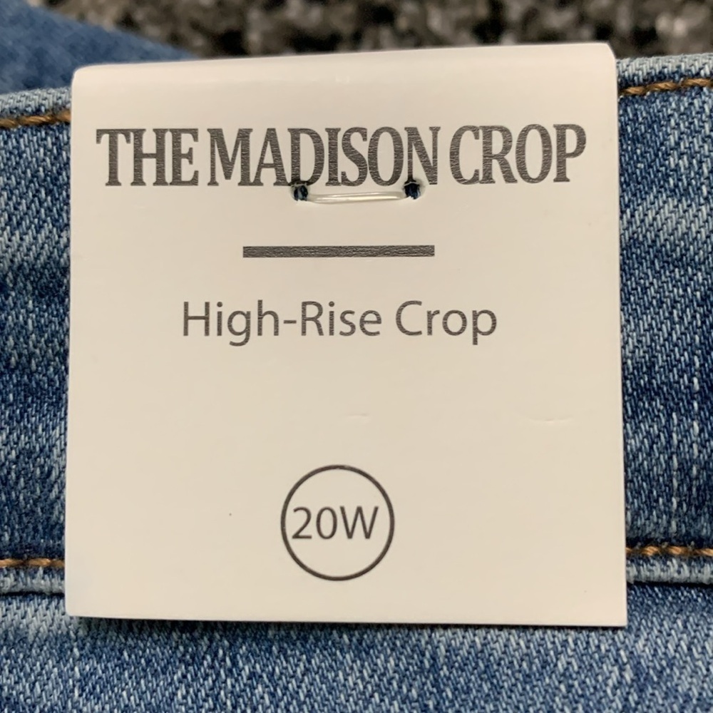 [BLANKNYC] The Madison Crop 20W - Picture 3 of 13